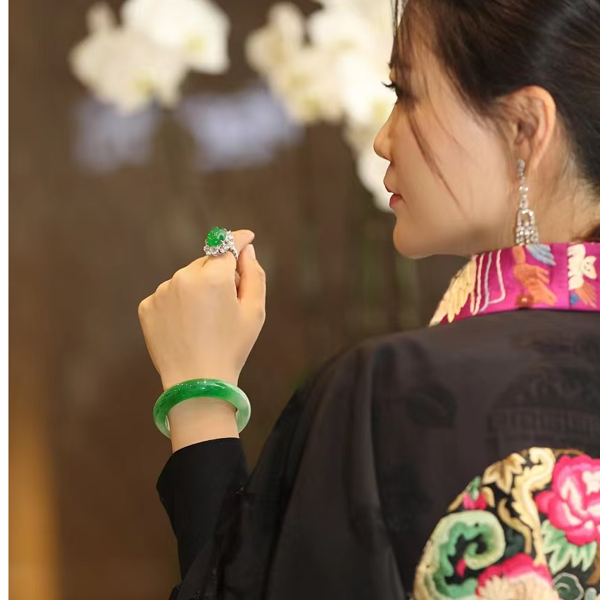 时尚精美手镯百搭 多样性发货