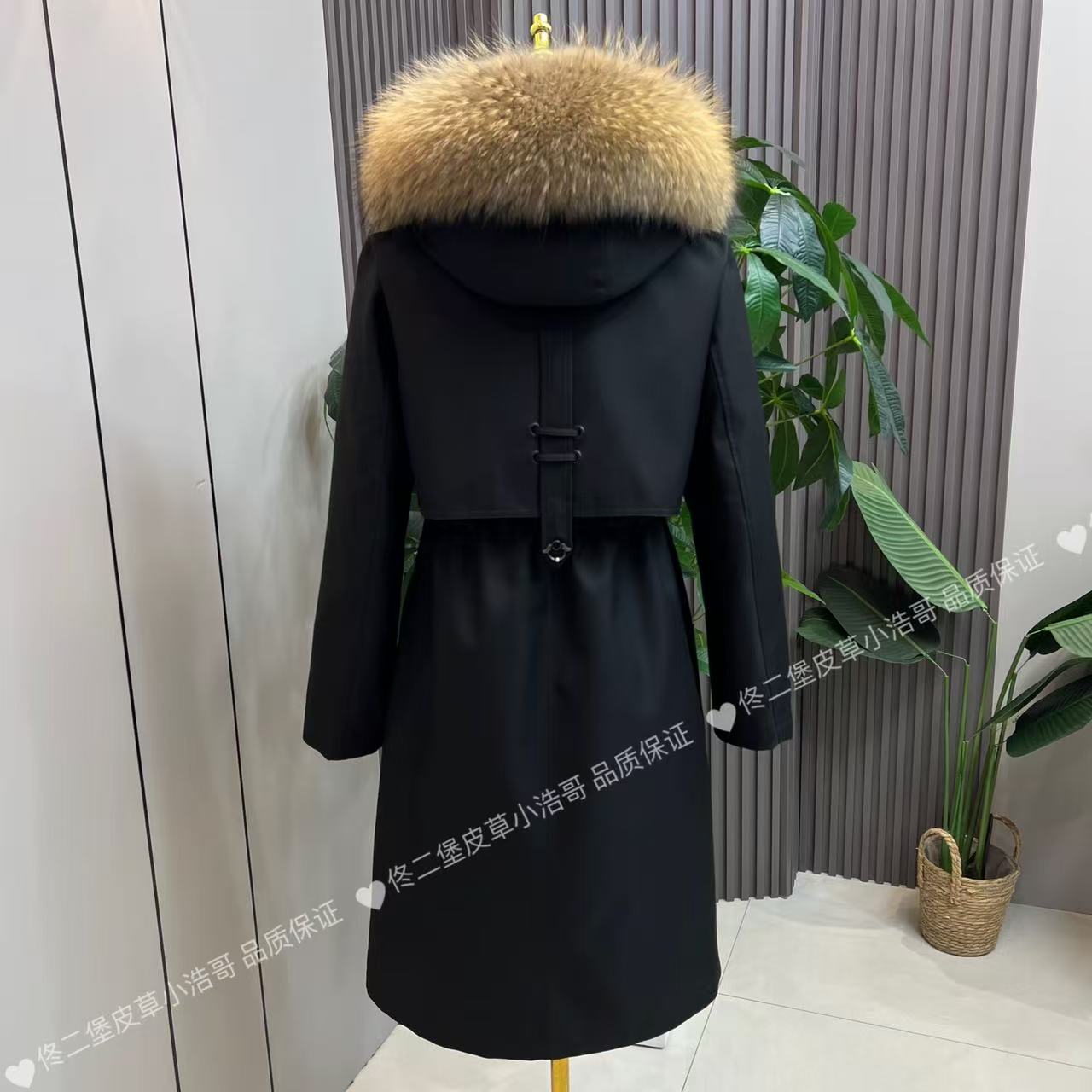 冬季新款一米飘带羽绒兔毛皮毛一体女士时尚加厚皮草派克服外套