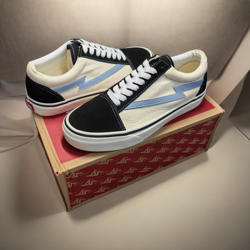  外贸老美订单滑板鞋磨砂皮学生情侣好穿帆布鞋秋季底帮透气板鞋