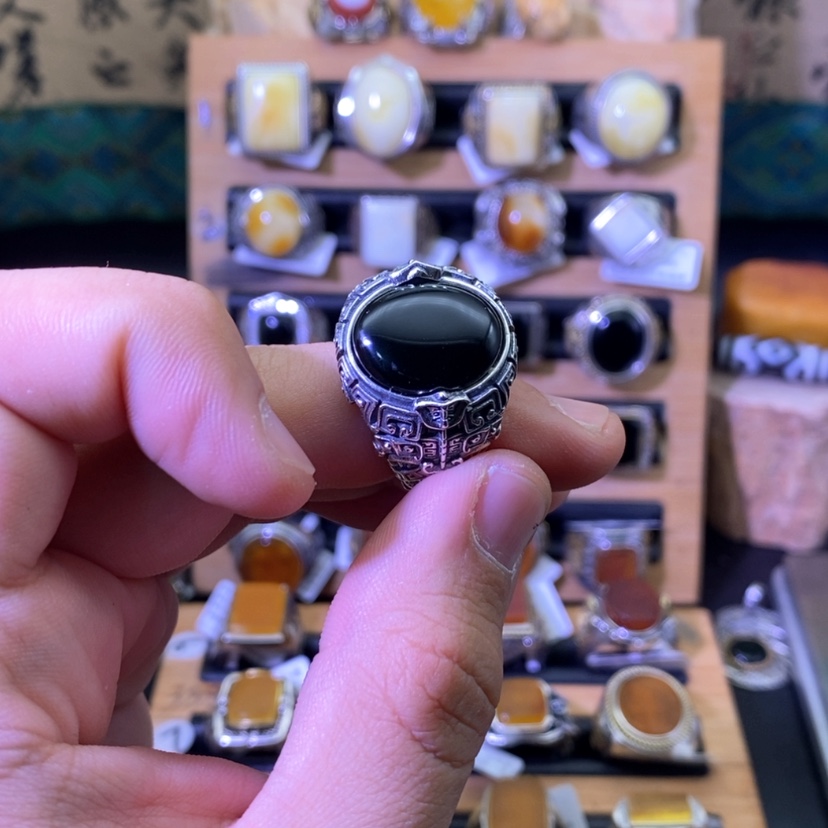 【闪购商品】琥珀戒指银S925镶嵌一*，