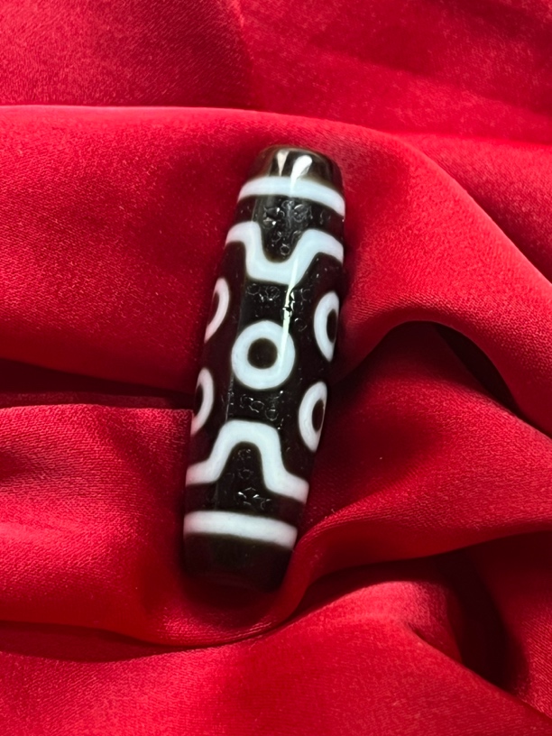 台珠建成极致黑白宝盖七眼吊坠