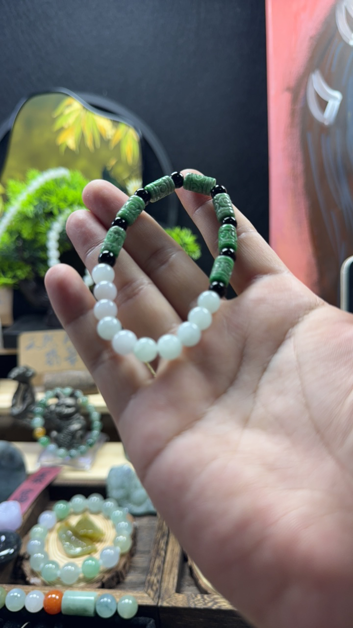 天然缅甸A货翡翠珠串