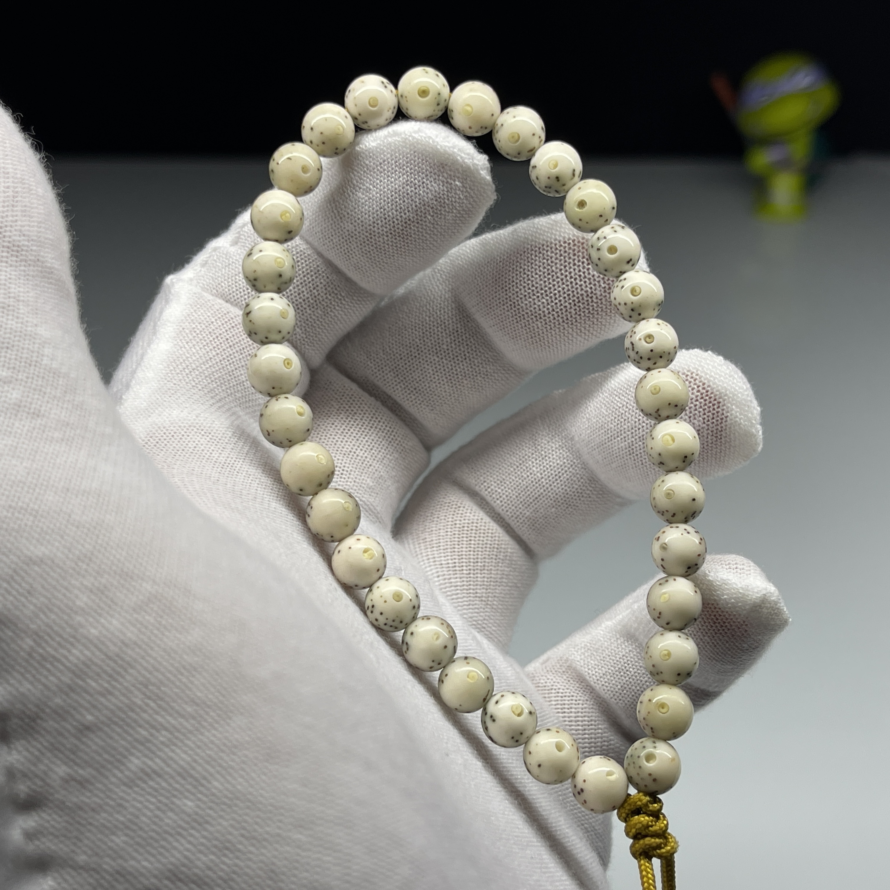 星月菩提手持 卡7 颗颗正月大留白圆珠手持把件 同枝石玉润料33粒