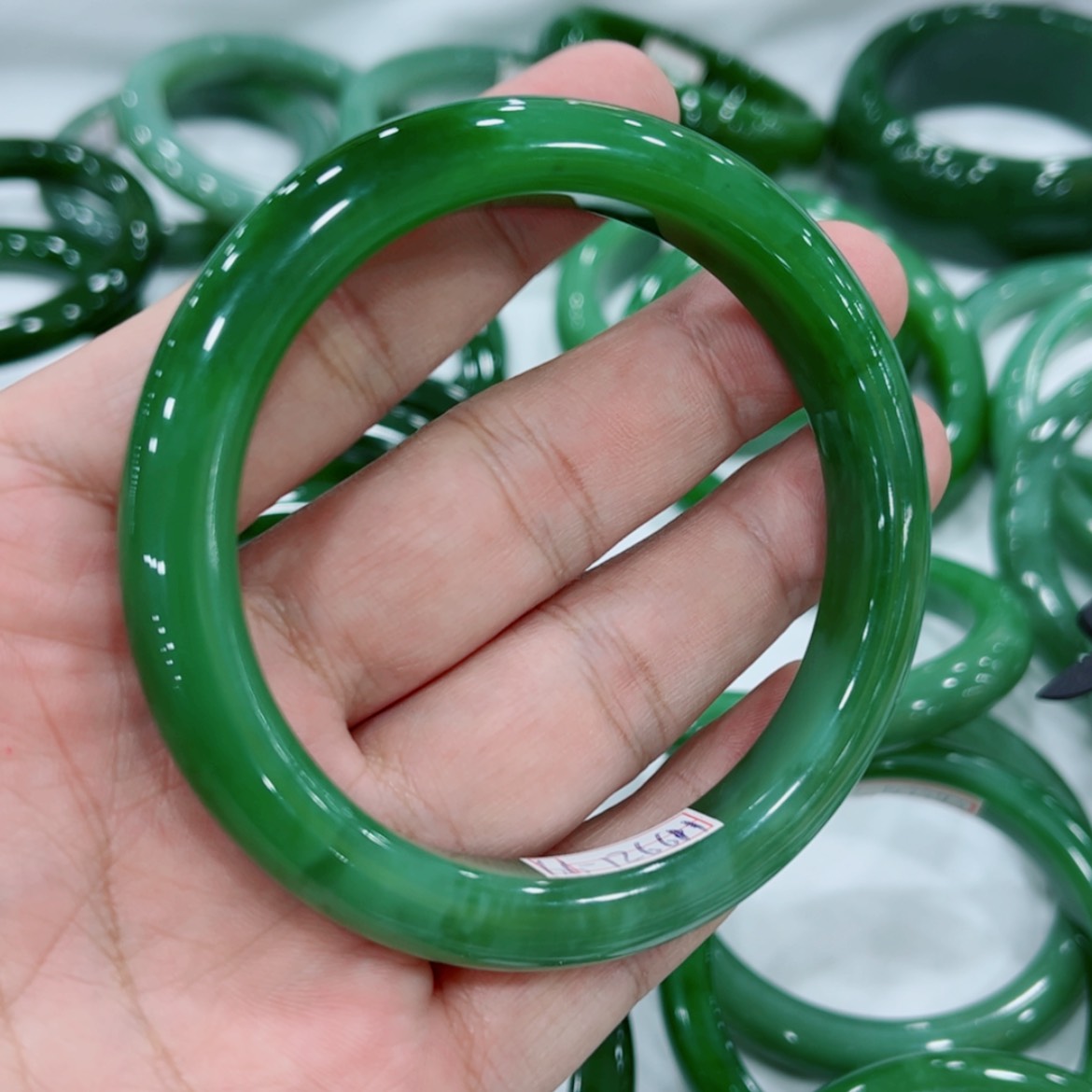 【闪购商品】和田玉手镯未镶嵌飘****61～0