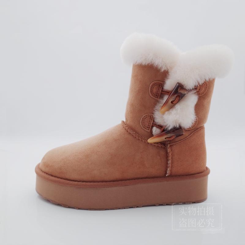 牛角扣雪地靴女厚底中筒桑坡羊皮毛一体冬季保暖加绒两穿骑士靴