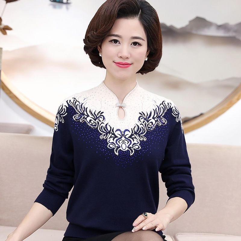 妈妈春秋长袖上衣洋气针织打底衫50岁中老年人女秋装宽松薄款毛衣