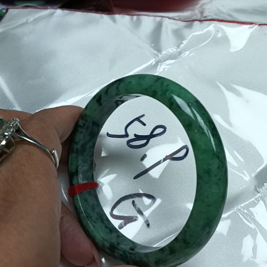 【闪购商品】翡翠颈饰未镶嵌