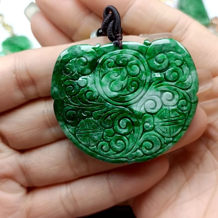 翡翠颈饰未镶嵌翡翠成品