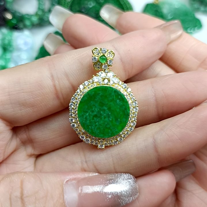 翡翠颈饰银S925镶嵌翡翠成品