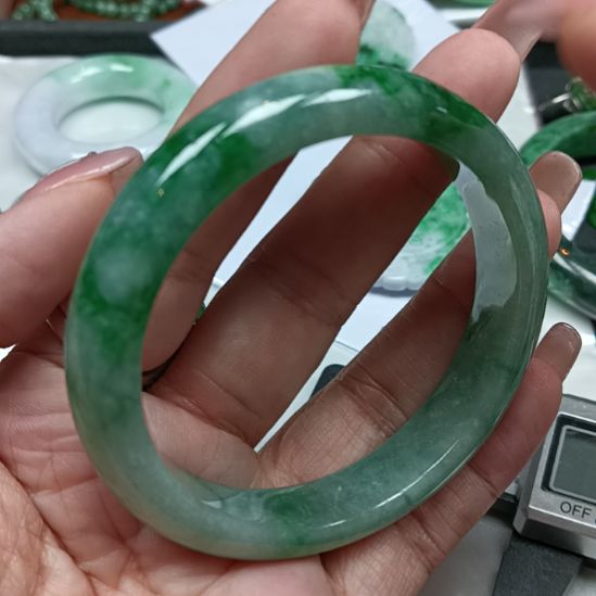 【闪购商品】翡翠颈饰未镶嵌