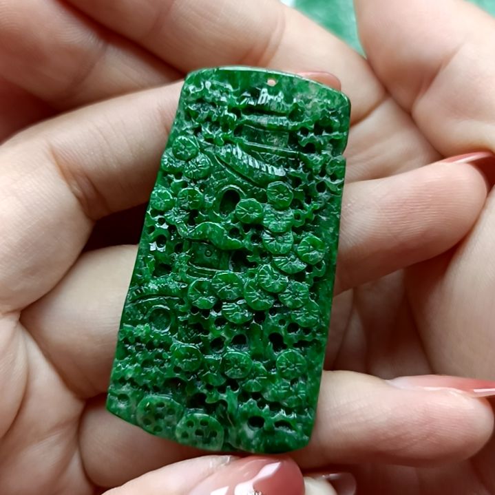 翡翠颈饰未镶嵌翡翠成品