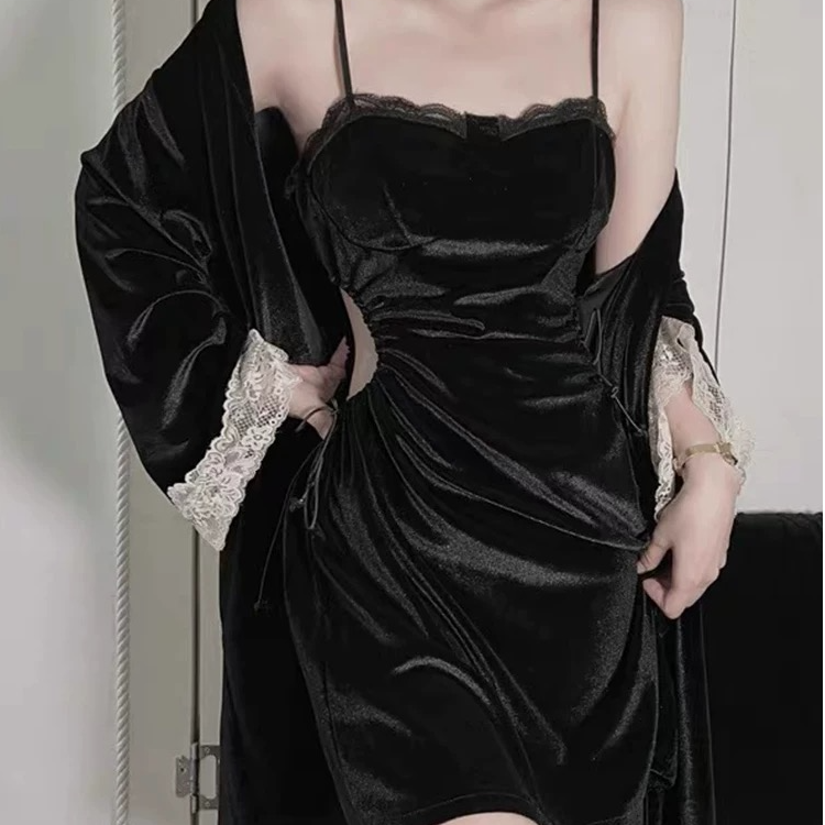 秋冬性感漏腰睡衣女金丝绒秋冬款蕾丝带胸垫吊带睡裙外袍网红韩版