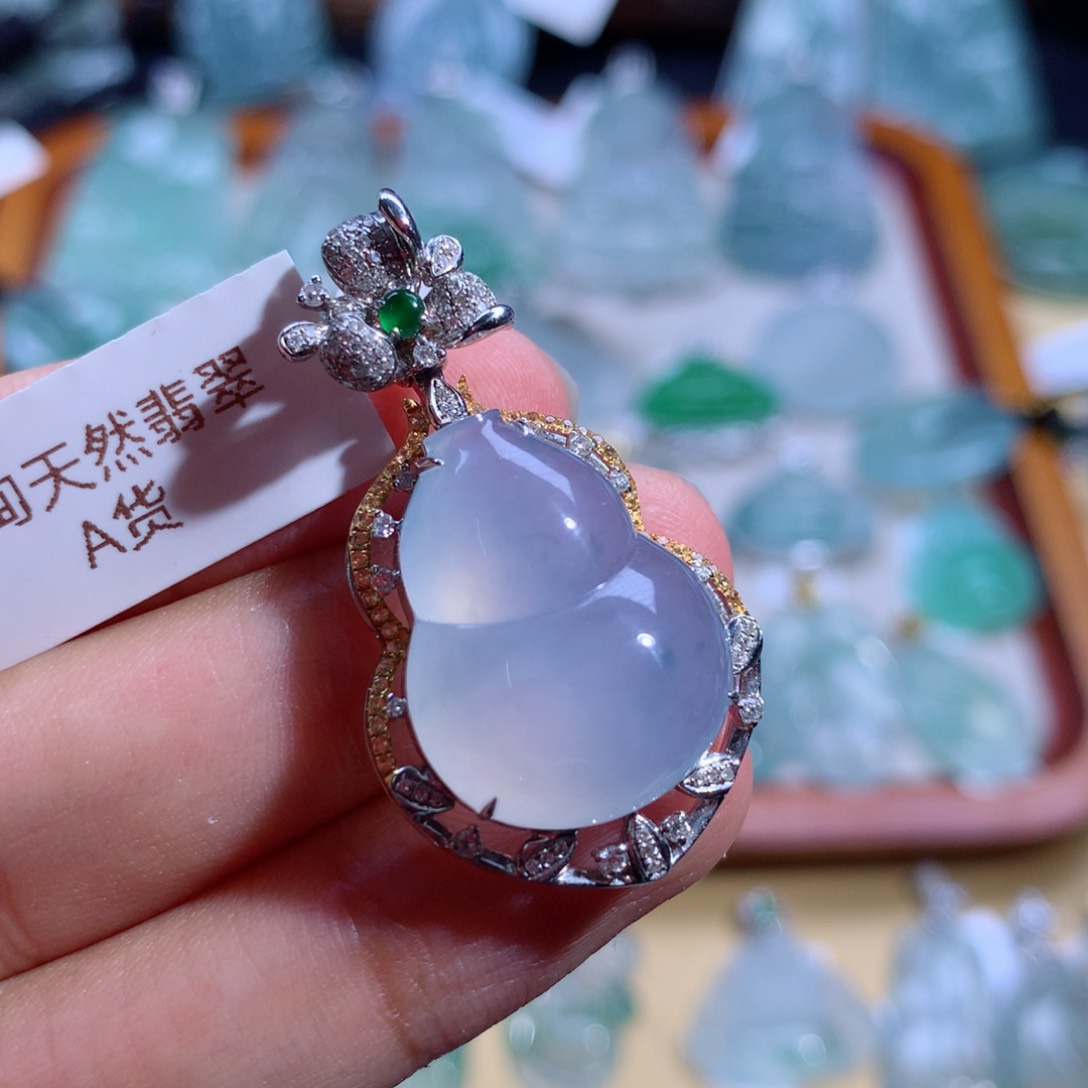 翡翠颈饰18K金镶嵌冰紫