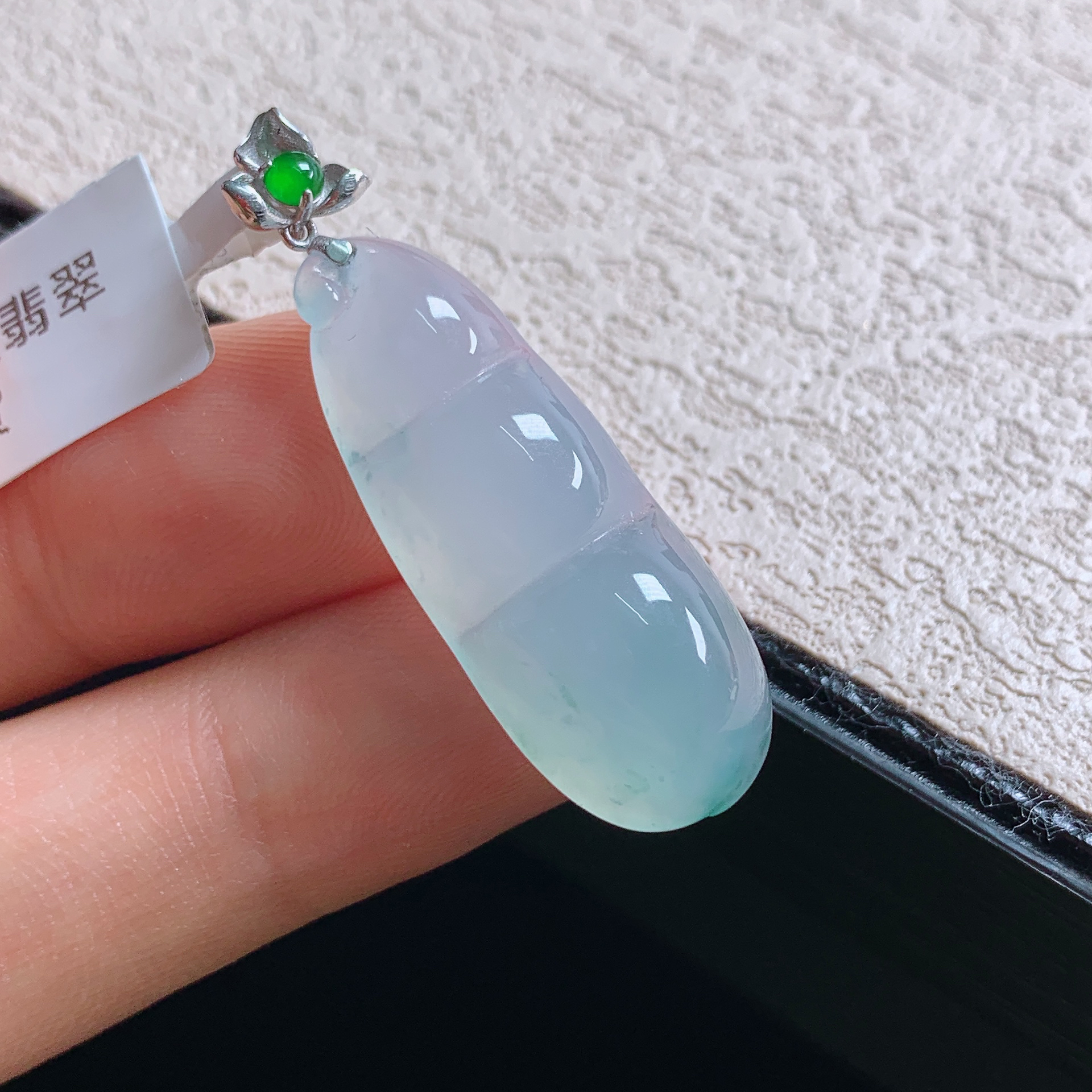 缅甸天然翡翠A货老坑冰种飘花福豆高品质吊坠玉石玉器珠宝挂件