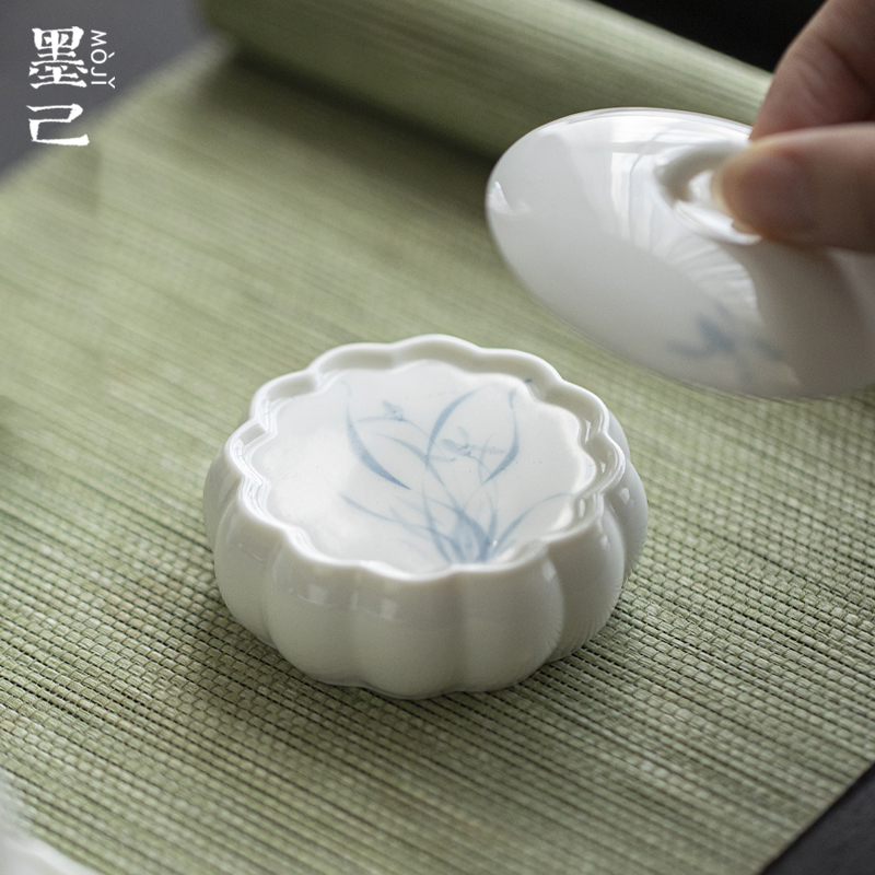 墨己-玉泥-幽兰花丛-花型盖置