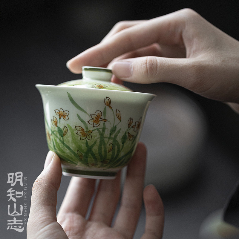 明知山志 果青含苞小花华初盖碗 手绘小花陶瓷盖碗家用文人器茶碗
