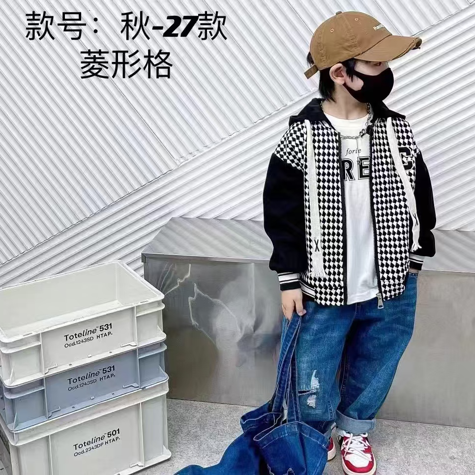 新品秋款时尚拼接菱形格男童外套（加里衬款）