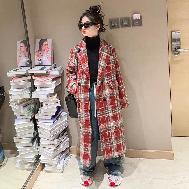 女童冬季大红格子年货呢大衣2023新款大儿童宽松夹棉加厚保暖外套