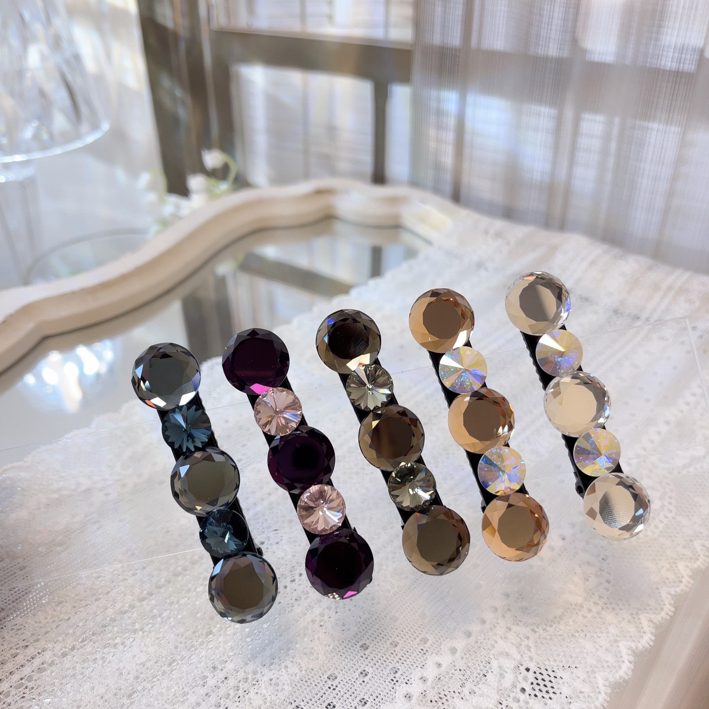 Q613精致气质质感施家尖晶闪边夹