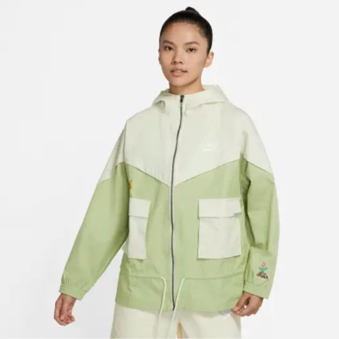 NIKE/耐克 女子宽松时尚休闲户外运动潮流百搭夹克外套DM7909-093