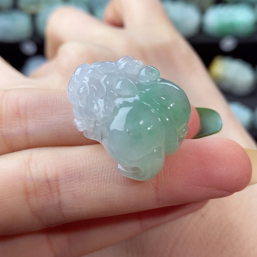 【闪购商品】翡翠颈饰未镶嵌仁*