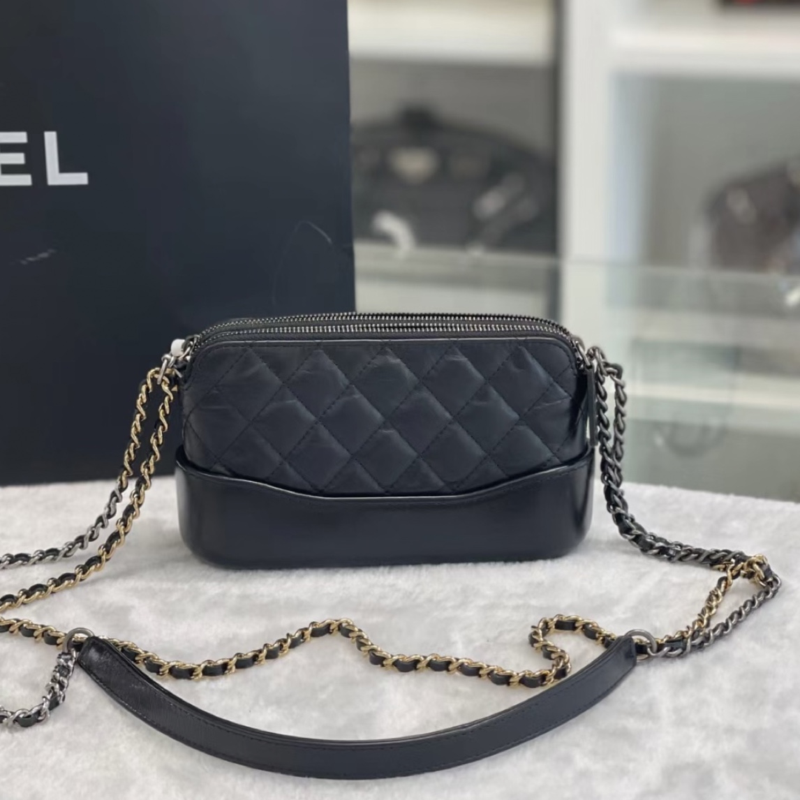 99新 Chanel/香奈儿  香奈儿流浪黑色mini/1661