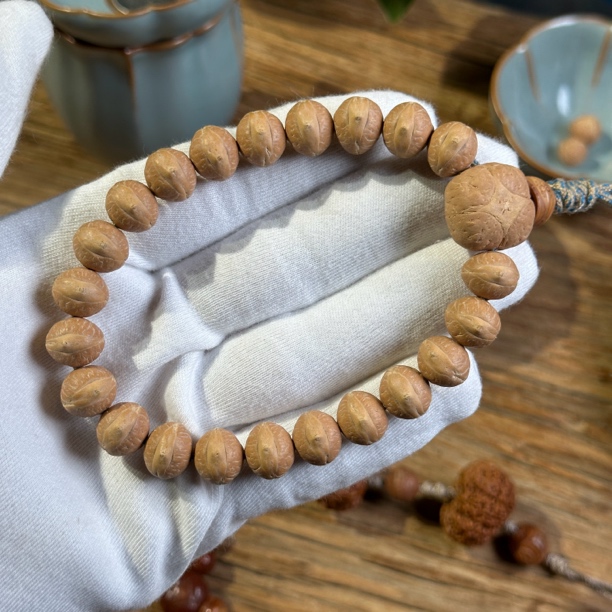 「徐徐清风」系列实心籽超矮飞碟大眼12毫米凤眼菩提手串