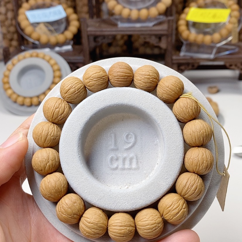 【闪购商品】猴头核桃吊坠Y*Y