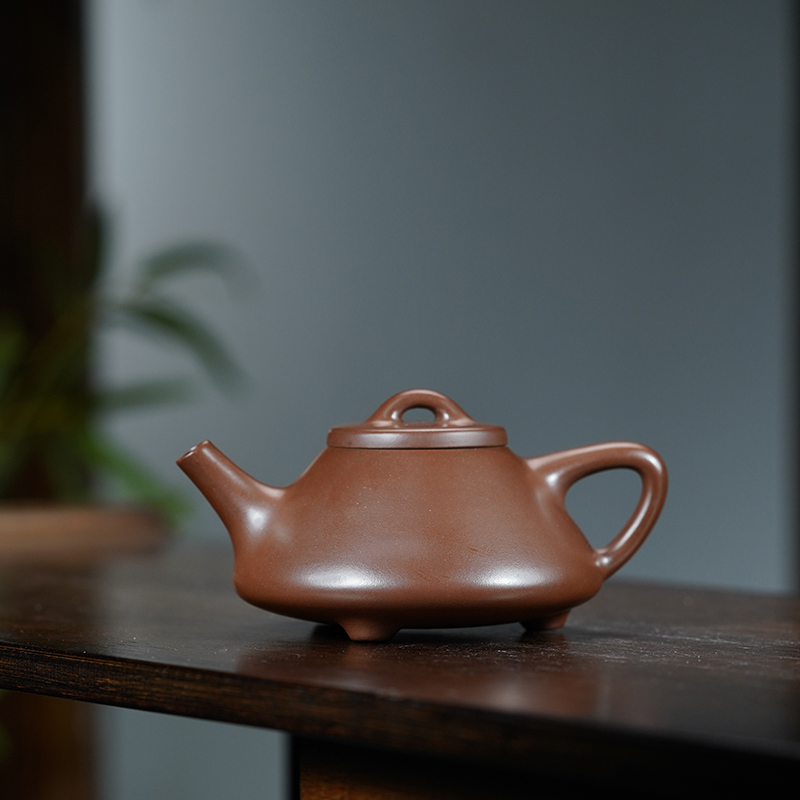 J2776徐正焦革紫子冶石瓢260cc左右紫砂壶