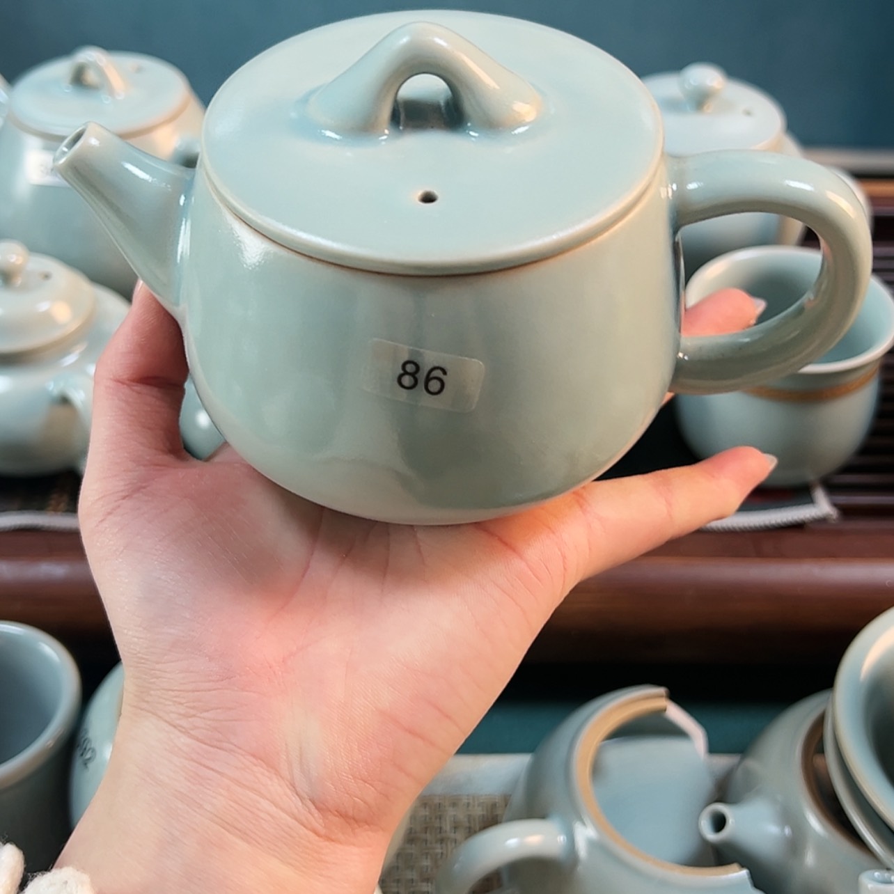 【闪购商品】瓷手工壶