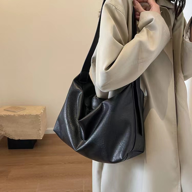 秋冬复古大容量包包女2023新款休闲洋气百搭斜挎包时尚爆款通勤包