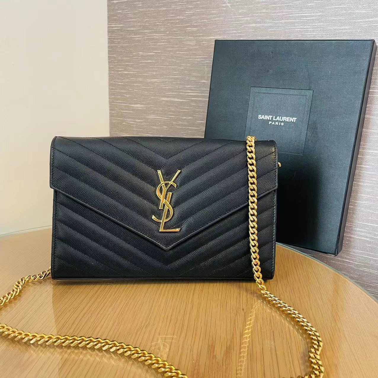 95新 YSL/圣罗兰 信封22 尺寸22*14 公价12500 XA956