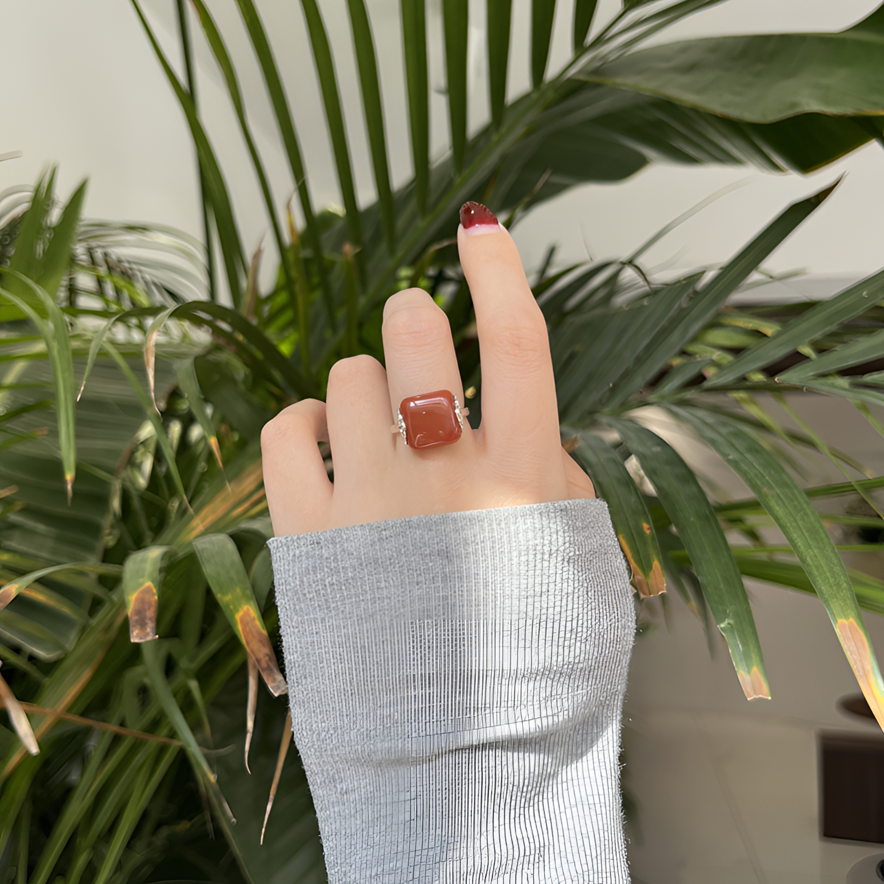 925银戒指 925银手工戒指气质时尚百搭简约光面情侣个性精致红色