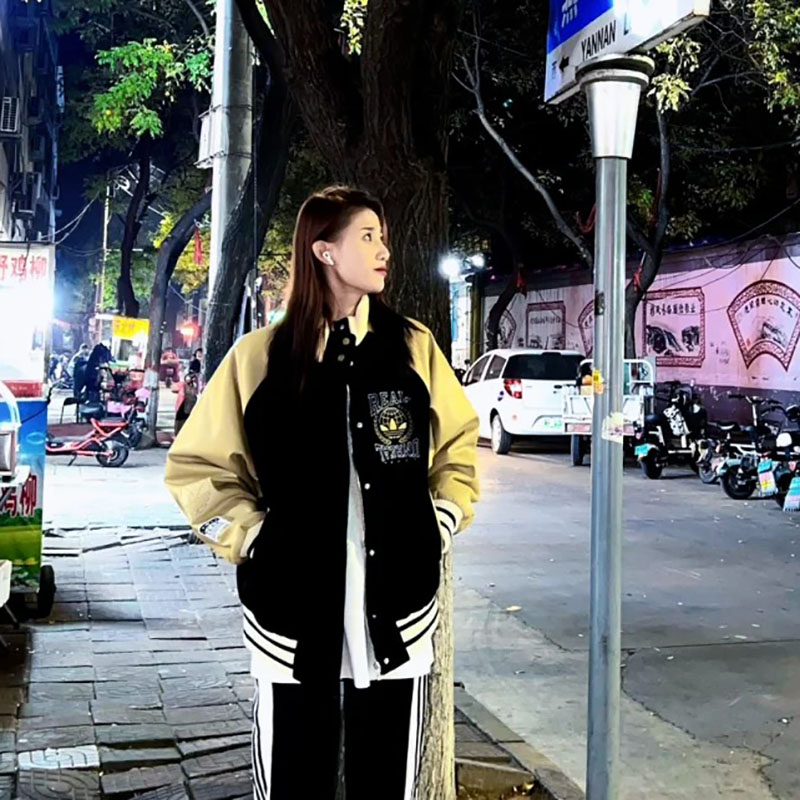 【推荐】阿迪达斯三叶草拼色复古女子立领夹克MC BOMBER JKT 9513