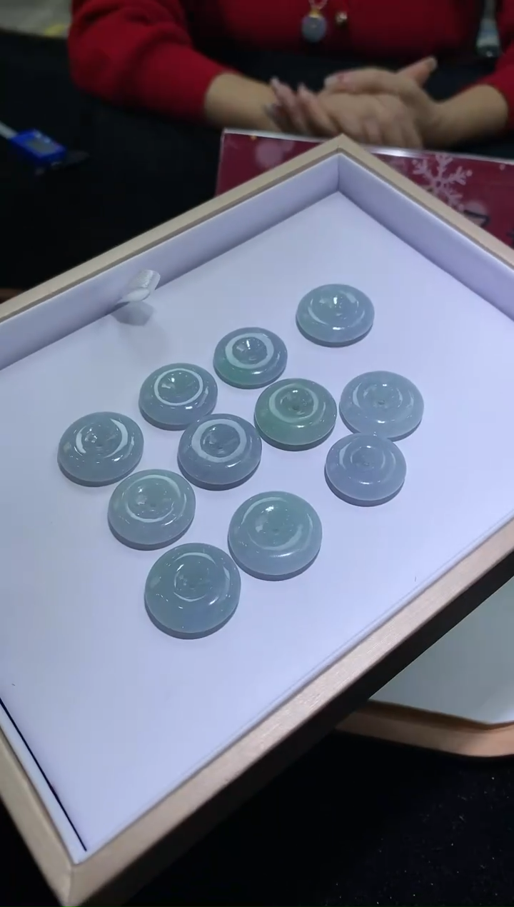 【闪购商品】翡翠吊坠未镶嵌不退换（多样性发其一）20148