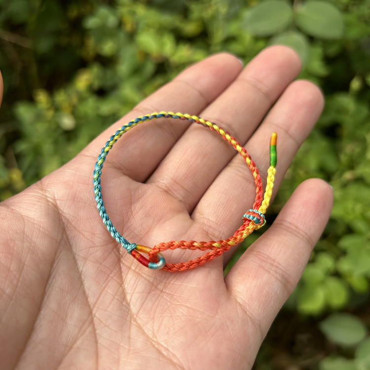 非金属布艺手链 龙年四股编织手绳细绳五彩绳男女儿童可调节