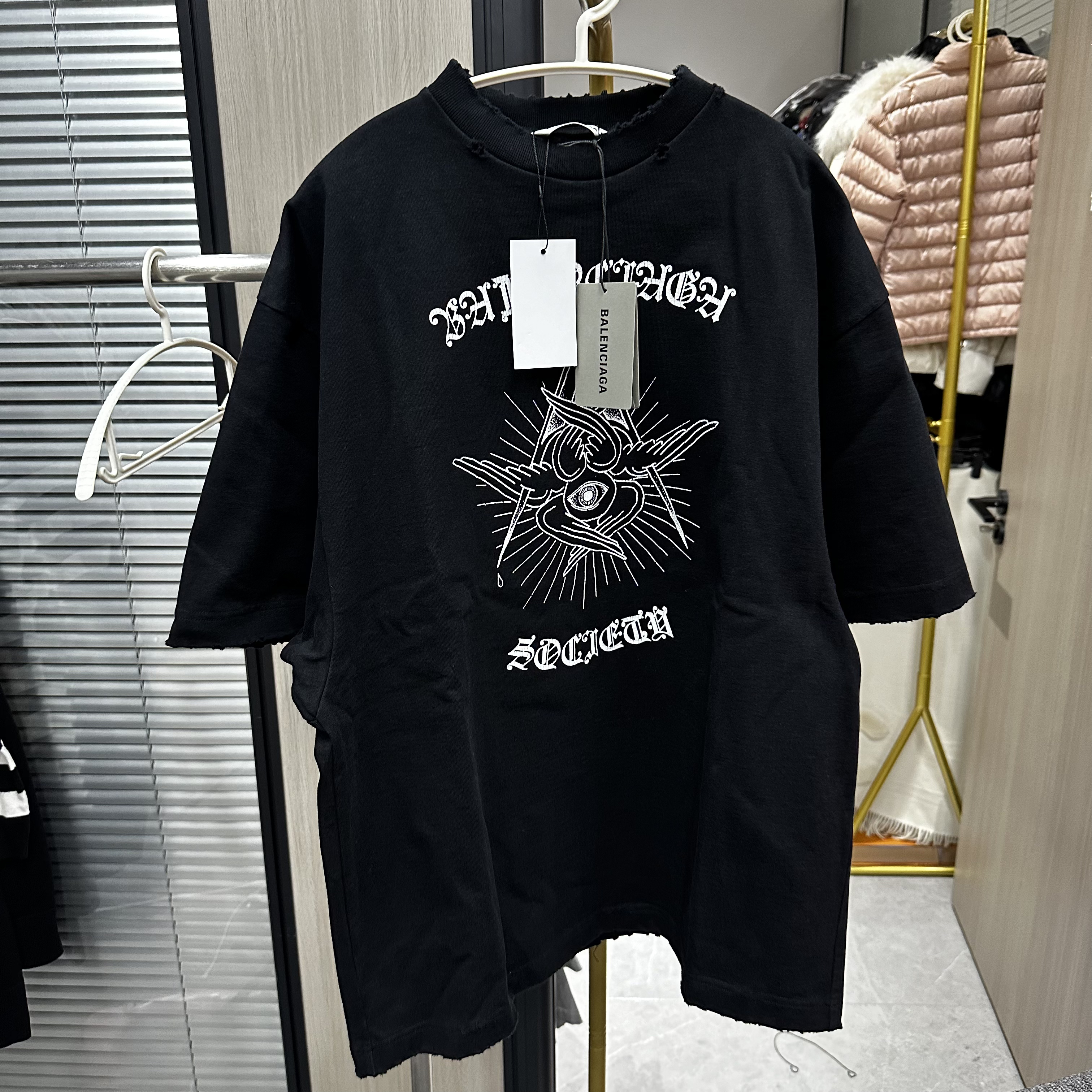 全新未使用 Balenciaga/巴黎世家 破坏做旧款 恶魔之眼短袖/xs码