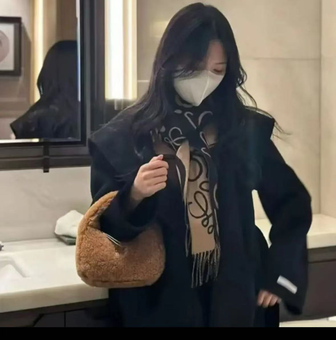 內蒙古厂家直邮双面羊绒时尚高级感围巾披肩两用秋冬保暖百搭围脖