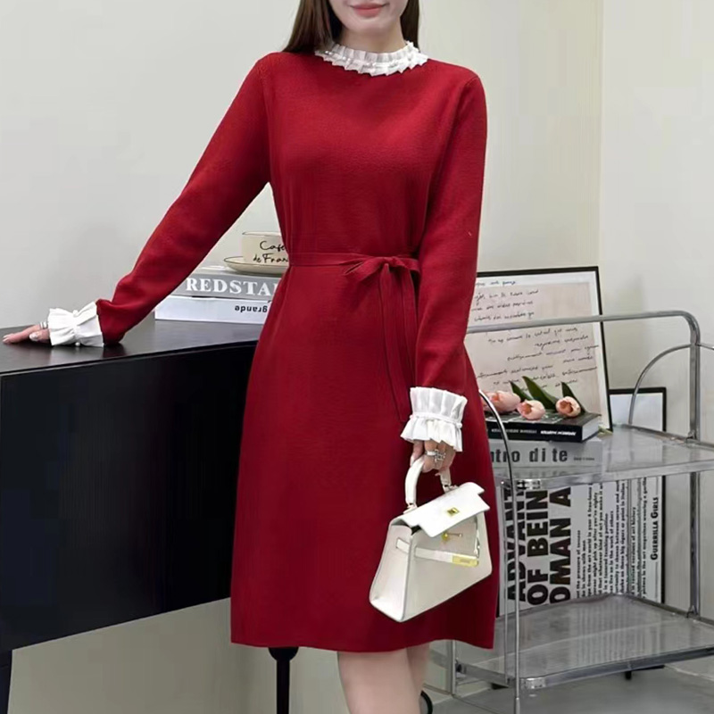 红色裙子女春秋2025年新款法式新年战袍超好看绑带收腰法式连衣裙