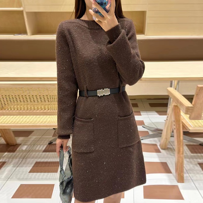 法式惊艳a字裙2024新款春季女修身显瘦纯色高级感长袖减龄连衣裙