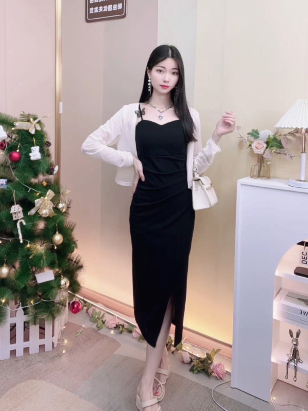4032法式优雅气质显瘦高级感性感蝴蝶肩带吊带裙开叉连衣裙夏季