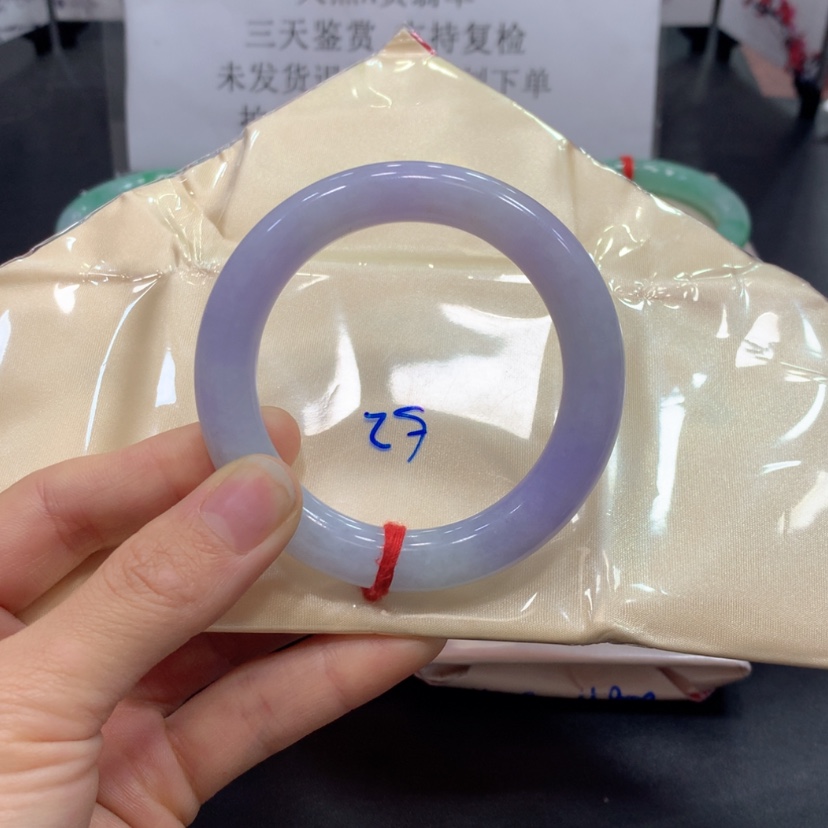 【闪购商品】翡翠手镯未镶嵌六****”