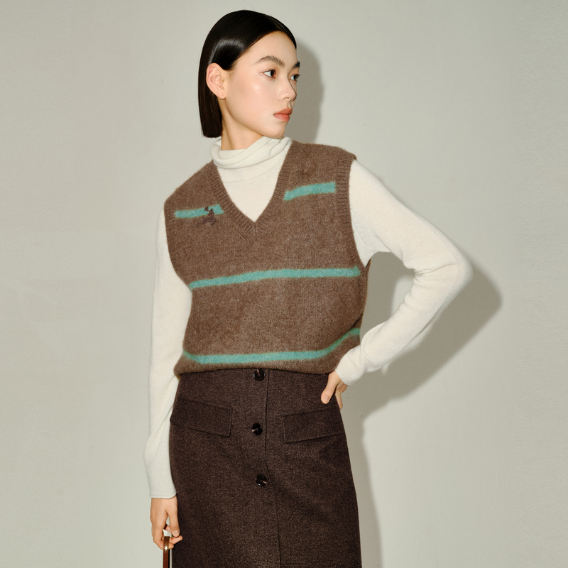 【衣衣专属】伊芙丽条纹休闲无袖毛衫2024秋装新款1EC132161