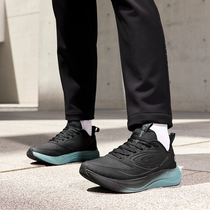 乔丹秋季专业运动跑步咻-轻速科技缓震回弹男跑步鞋QDB023244207G