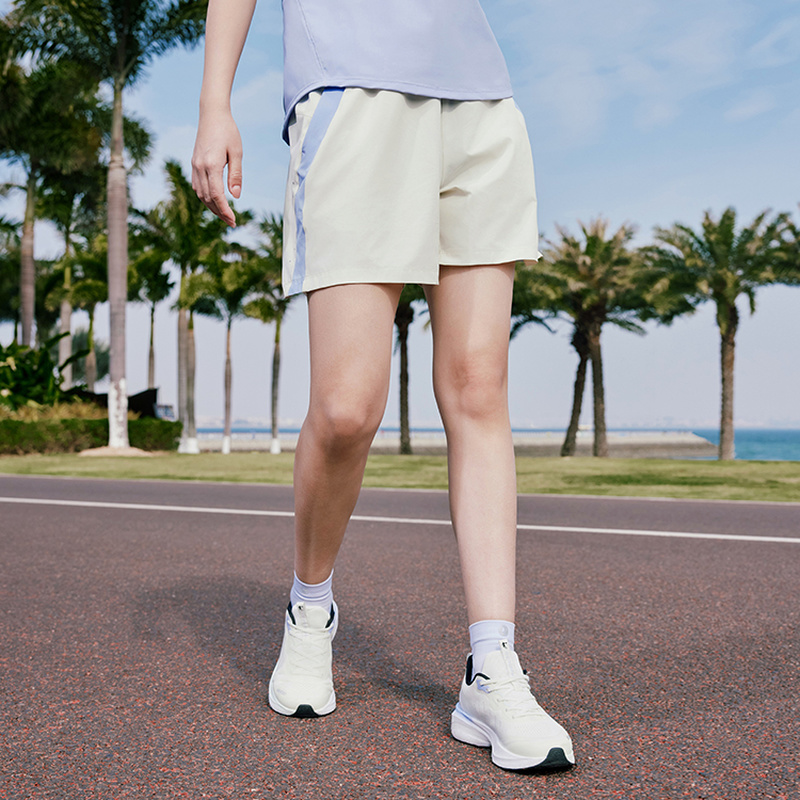 乔丹2025年秋季专业运动跑步女性宽松型冰感科技短裤BNK32241234