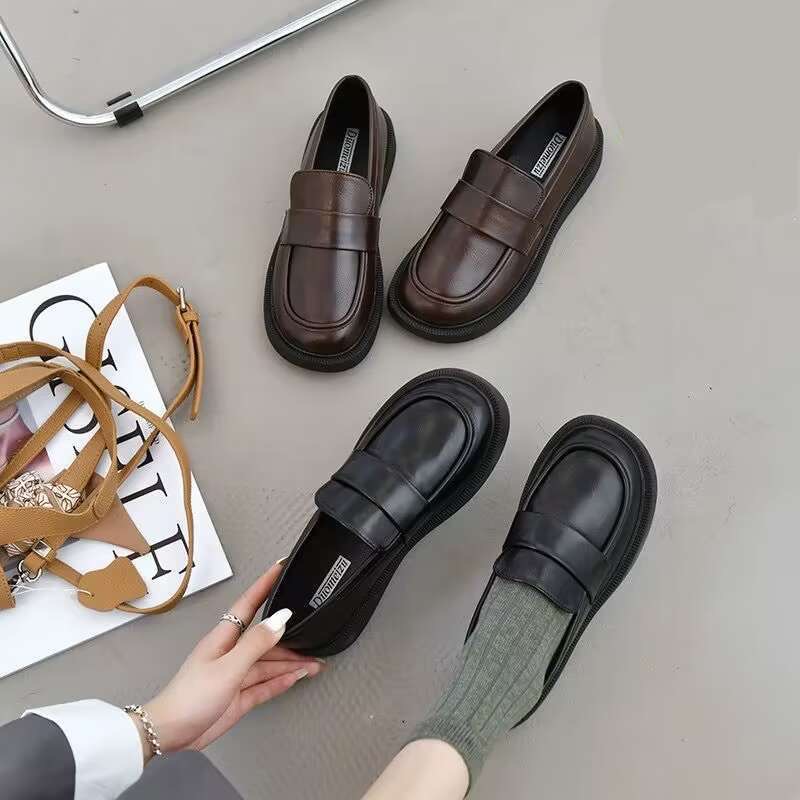 软底软面乐福鞋女2023秋冬加绒新款懒人平底单鞋学院风JK小皮鞋子