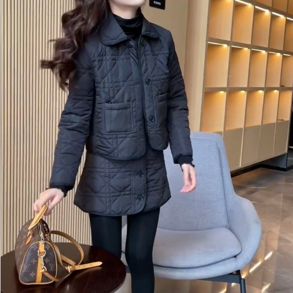 2025秋季早冬薄款新款时尚气质百搭轻薄休闲夹棉两件套