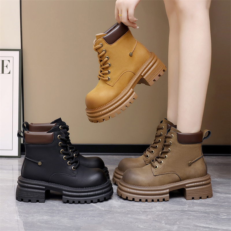 原创粗跟马丁靴女单靴2024秋冬季新款耐磨轻便百搭增高防滑马丁靴
