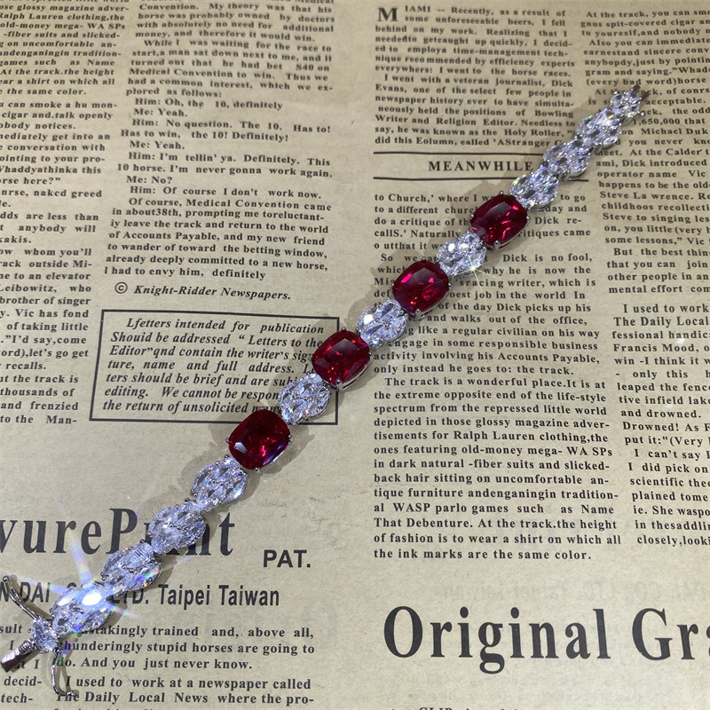 [玫瑰般的纯洁】红手链HXD781388