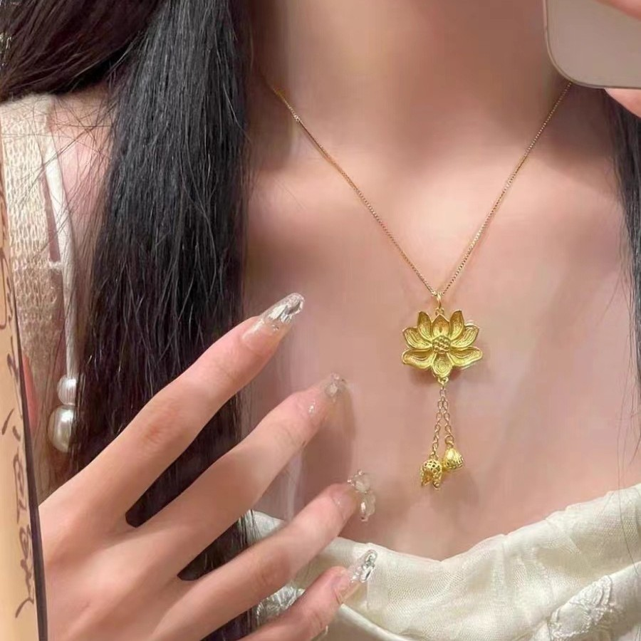 圣璃 钛钢项链 好运莲莲新中式古法金色莲花项链气质百搭小众坠链